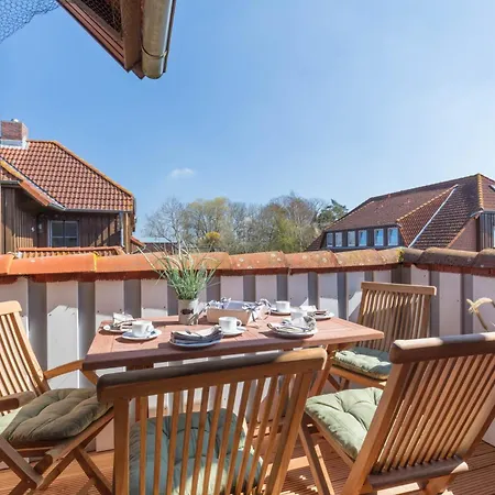Wenkendeck - Grosszuegige Maisonette Fuer Ganze Familie Mit Kamin Apartament Fehmarn